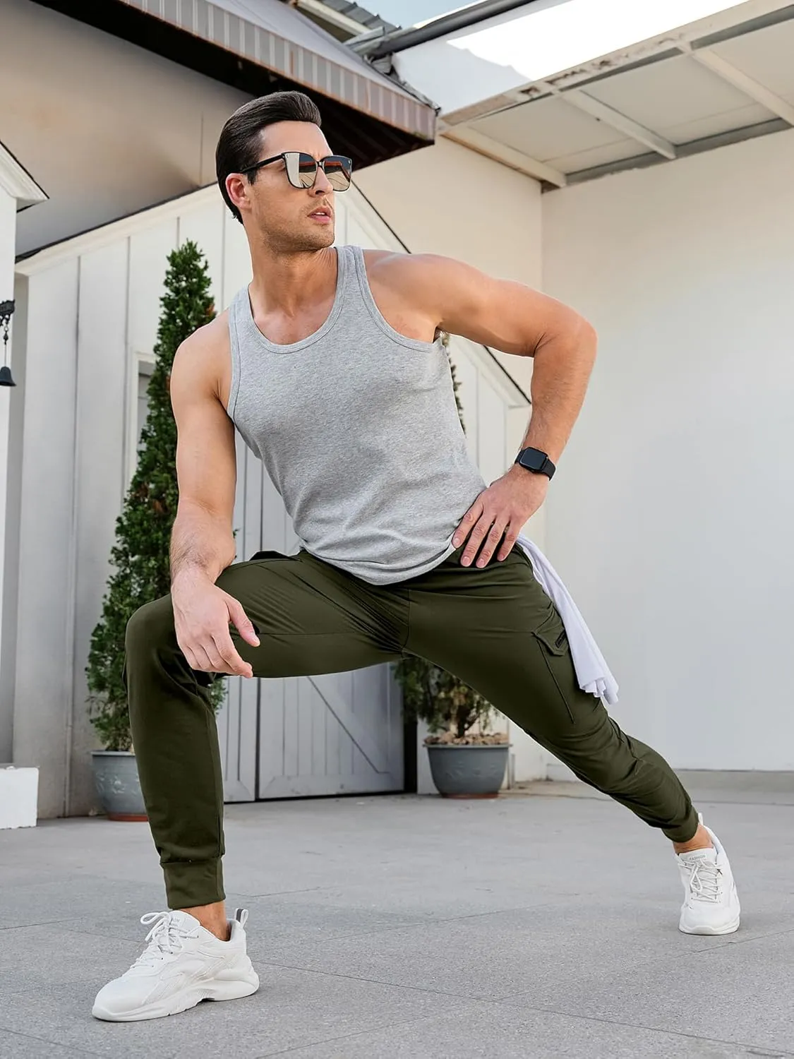 Comdecevis Men's Cargo Jogger Pants Stretch Sweatpants Slim Fit Tactical Pants with Zipper Pockets Casual Trousers