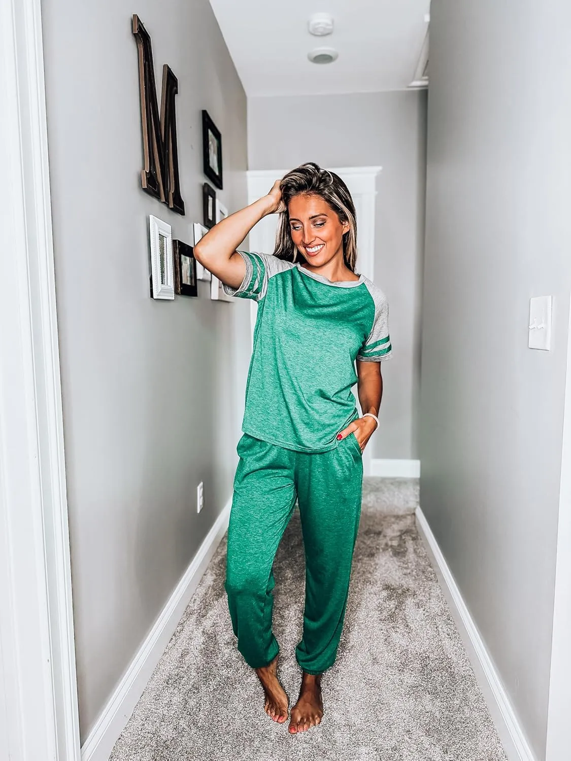 Ekouaer Lounge Sets for Women Two Piece Pajama Set Short Sleeve Crewneck Jogger Outfits and Sweatpants Tracksuit with Pockets
