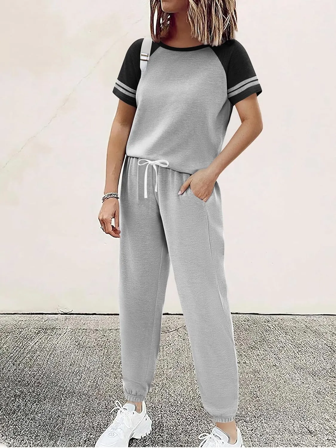 Ekouaer Lounge Sets for Women Two Piece Pajama Set Short Sleeve Crewneck Jogger Outfits and Sweatpants Tracksuit with Pockets