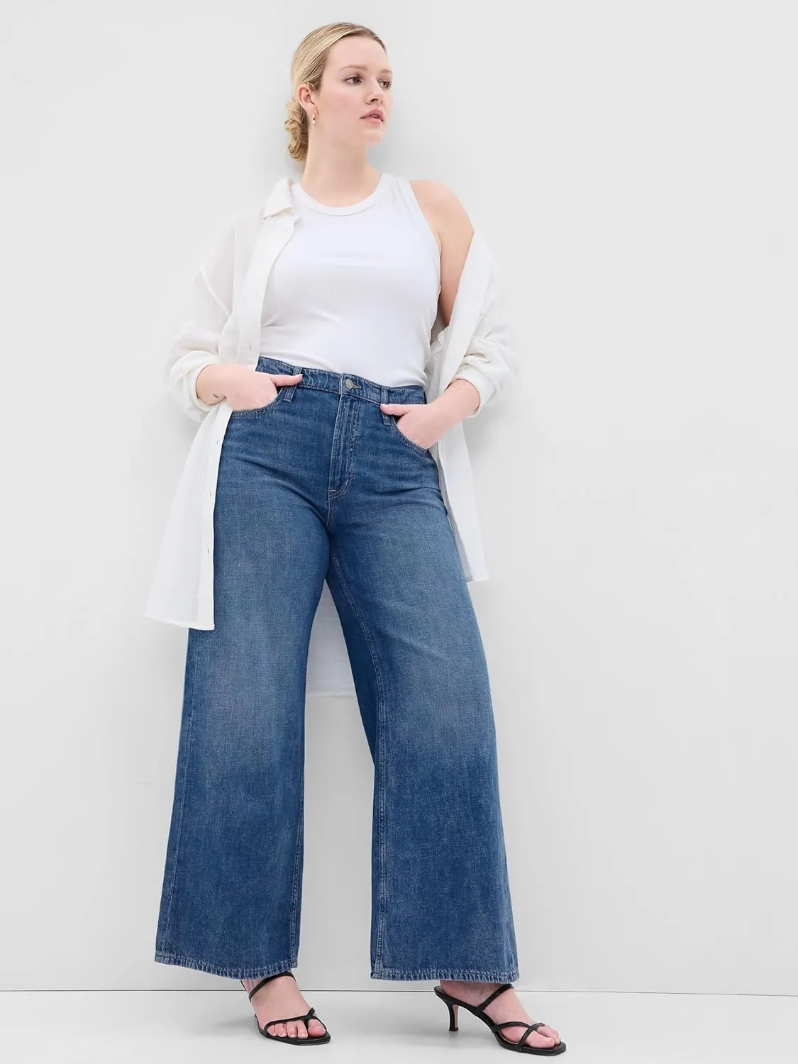 GAP Women's High Rise Wide Leg Jeans
