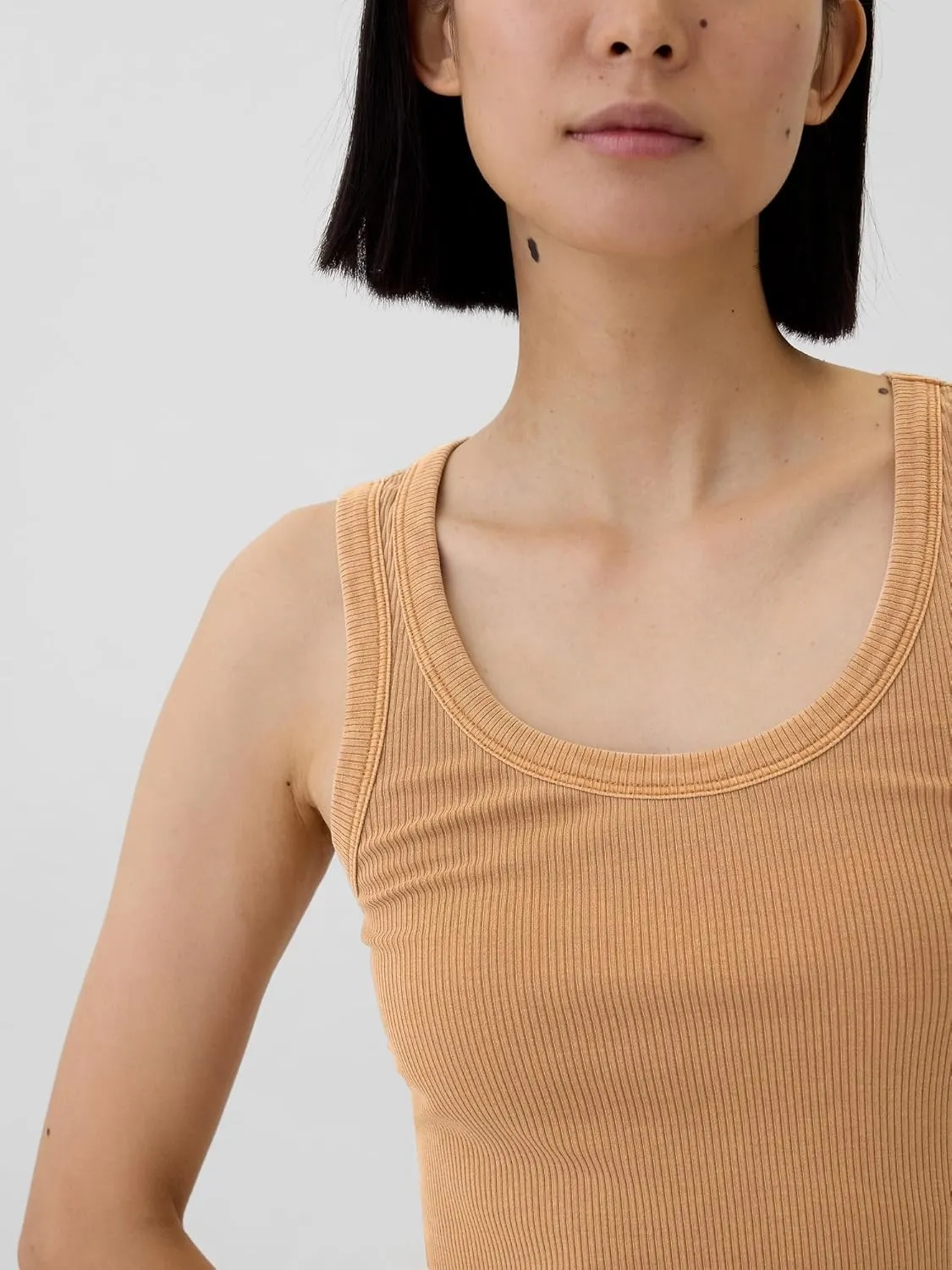 GAP Women's Ribbed Scoop Tank