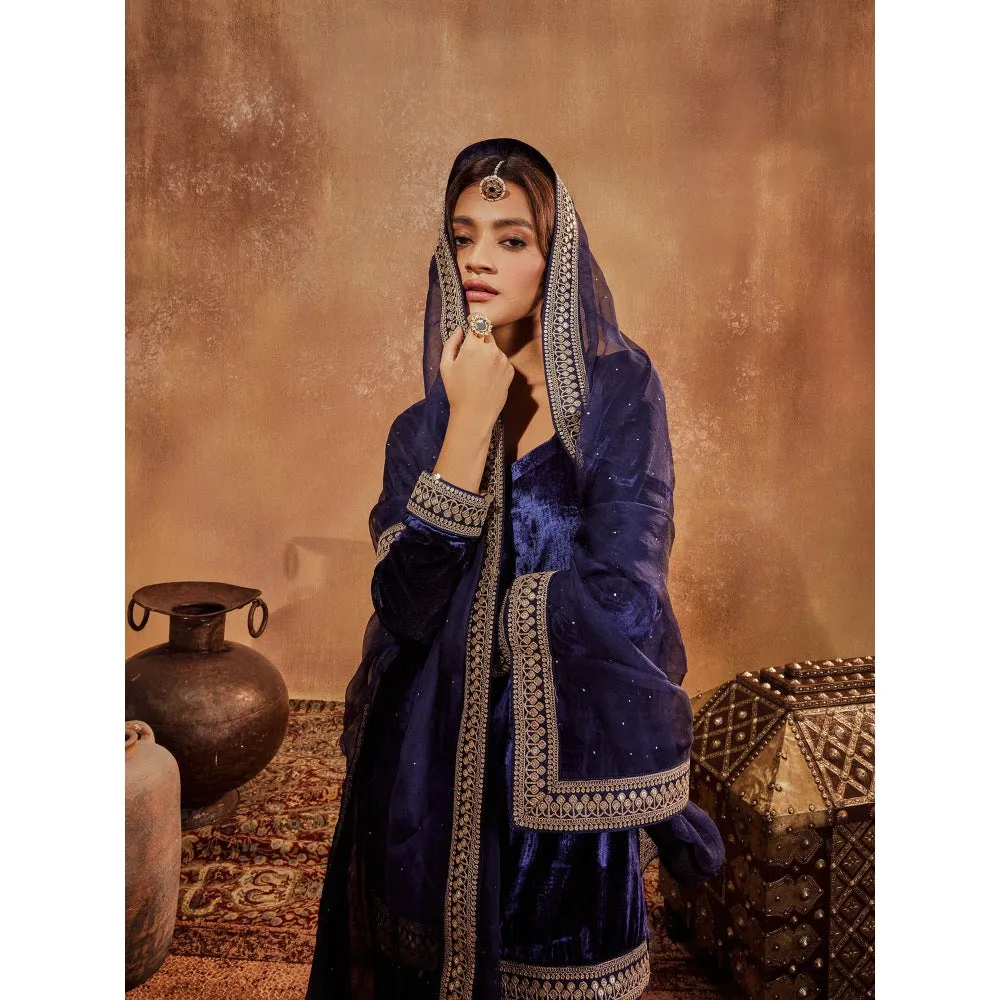 Roze Mira Kurta with Pant & Dupatta (Set of 3)