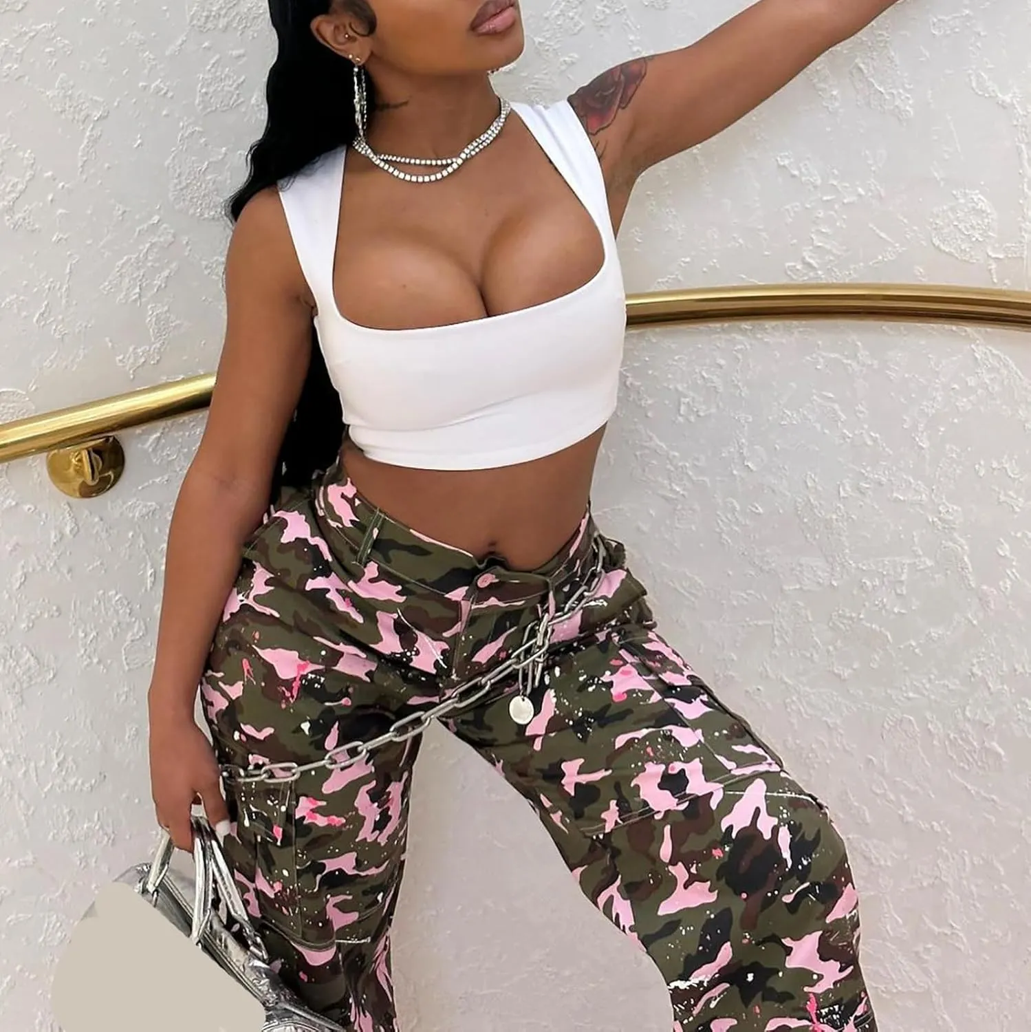 Vakkest Women's Oversized Camo Cargo Pants Jogger Trousers Workout Sweatpants Camouflage Army Fatigue with Pockets