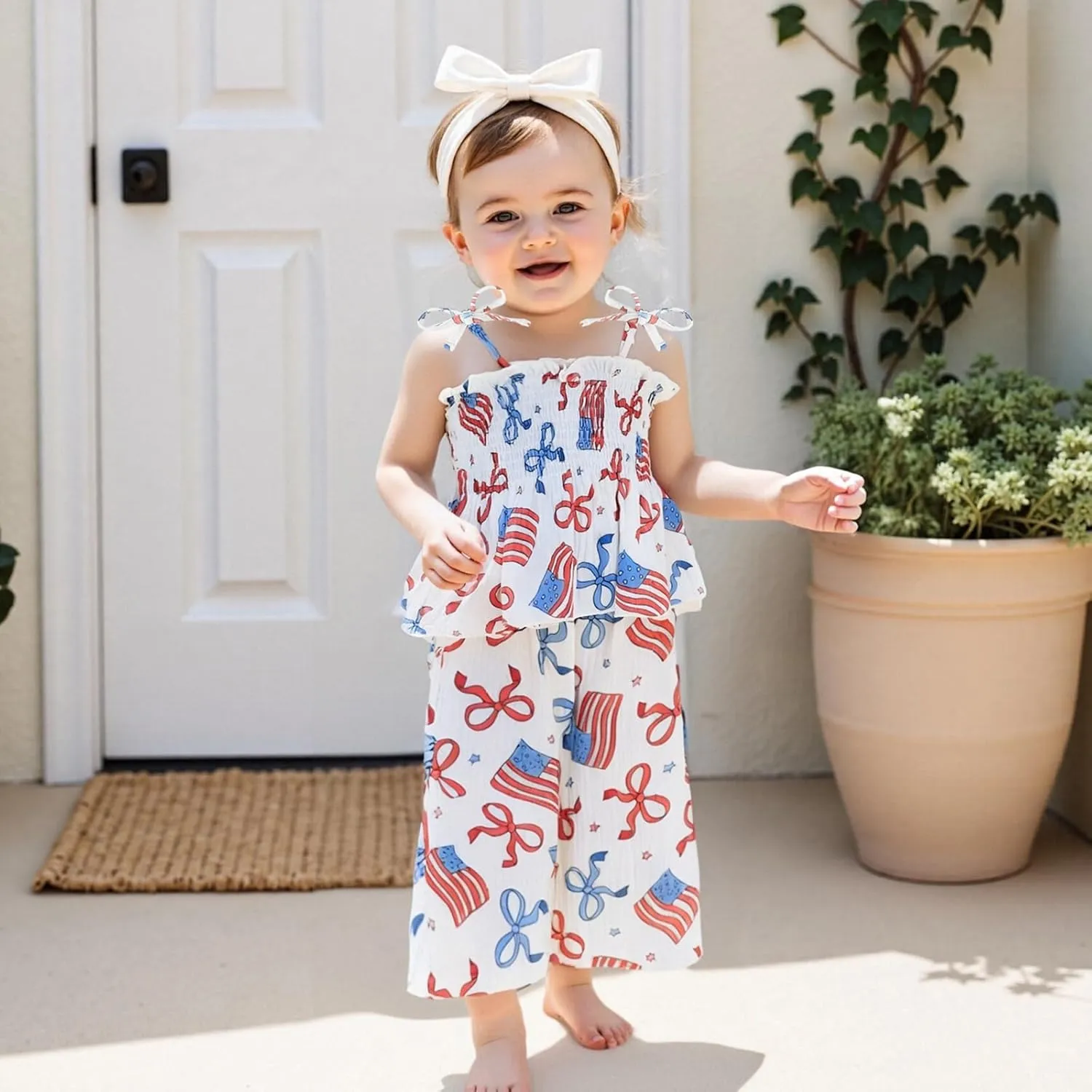 VISGOGO 4th of July Toddler Girl Outfits Smocked Strap Camisole Sleeveless Tops Pants Set Stars/Popsicle Baby Girl Clothes