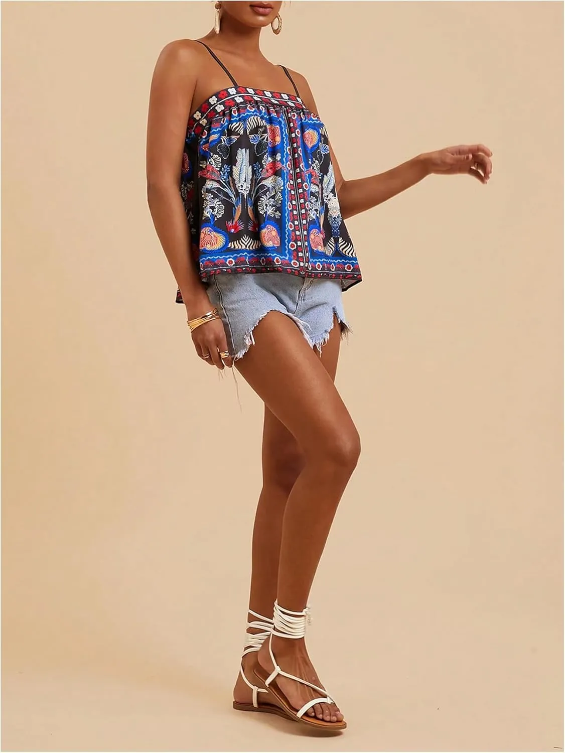 WDIRARA Women's Floral Tropical Graphic Camisole Top Square Neck Sleeveless Summer Vacation Cami Tops