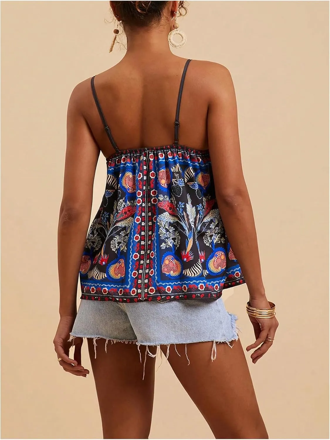 WDIRARA Women's Floral Tropical Graphic Camisole Top Square Neck Sleeveless Summer Vacation Cami Tops