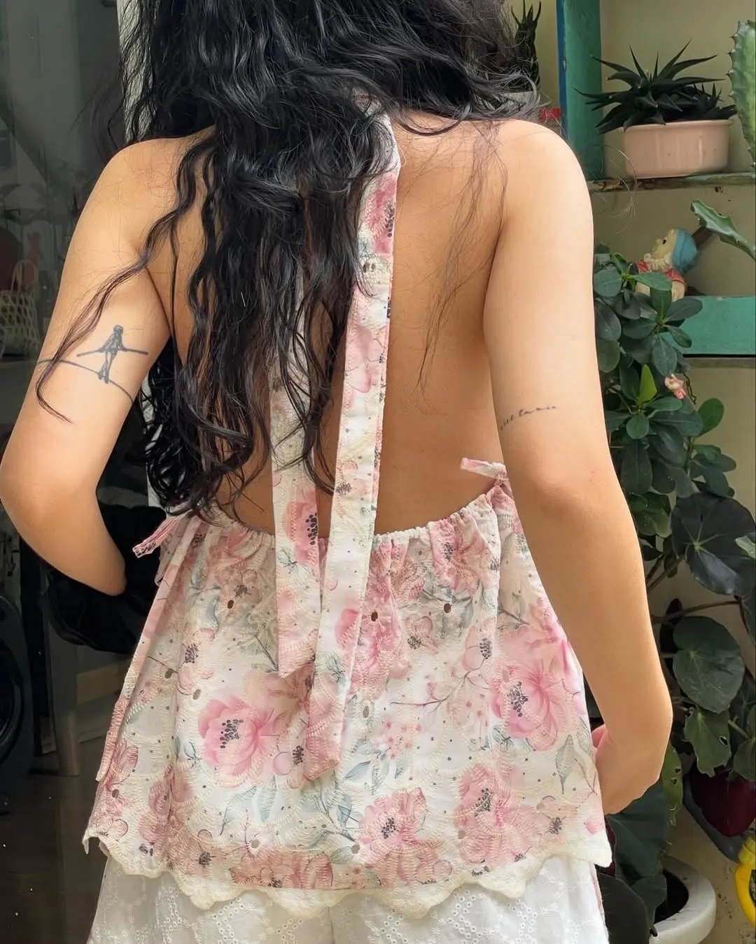 Women Lace Floral Halter Tank Tops Deep V Neck Backless Ruffle Camisole Y2K Bodycon Going Out Vest Streetwear